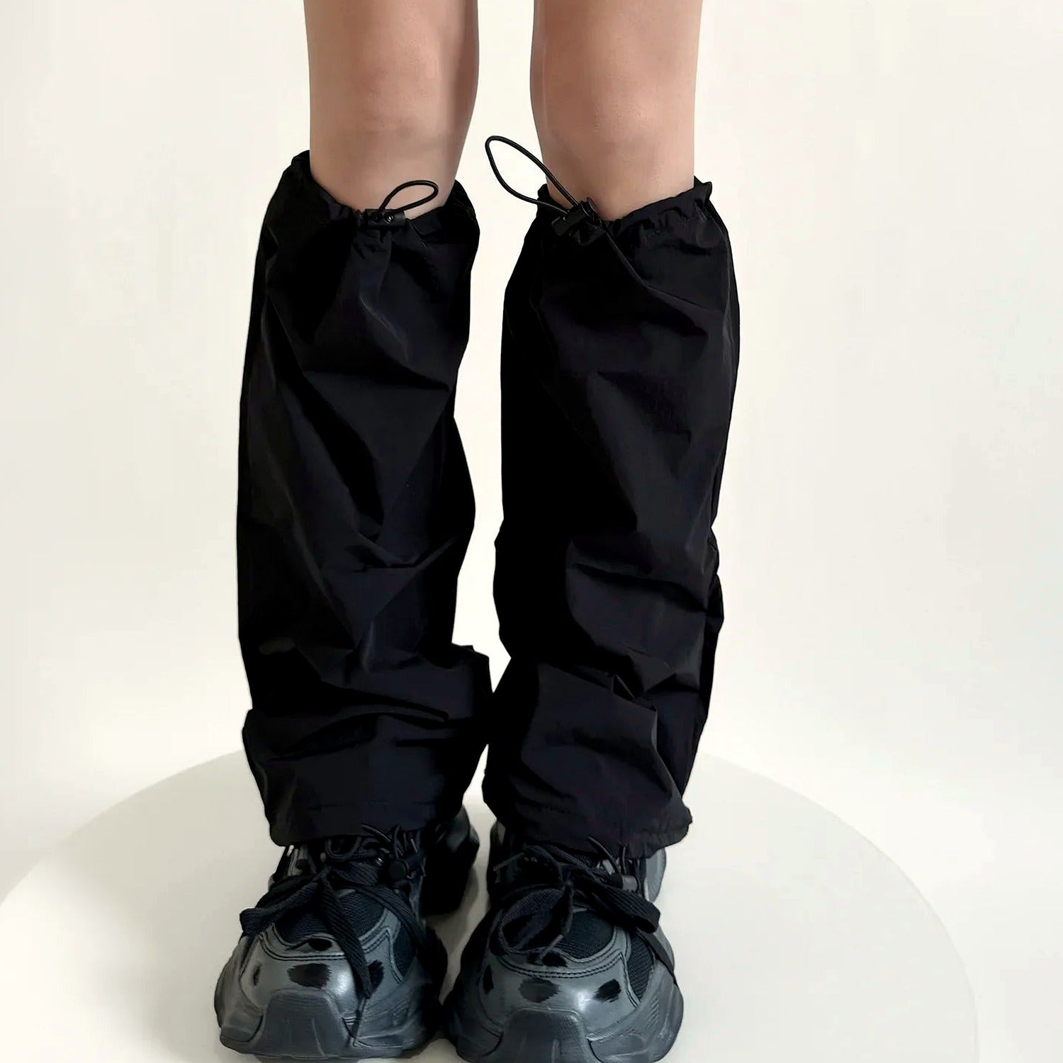 Neue Beinlinge für Frauen im Werkzeugstil, schnelltrocknend, mit Kordelzug, Fußabdeckung, Beinlinge, Y2k-Mädchen, einfarbig, lose lange Socken, Strümpfe