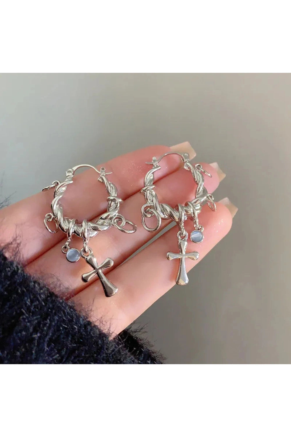 Y2k New Sweet Cool Wind Cross Twist Earrings Women Temperament Metal Chain Creative Geometric Earring Party Jewelry Gift