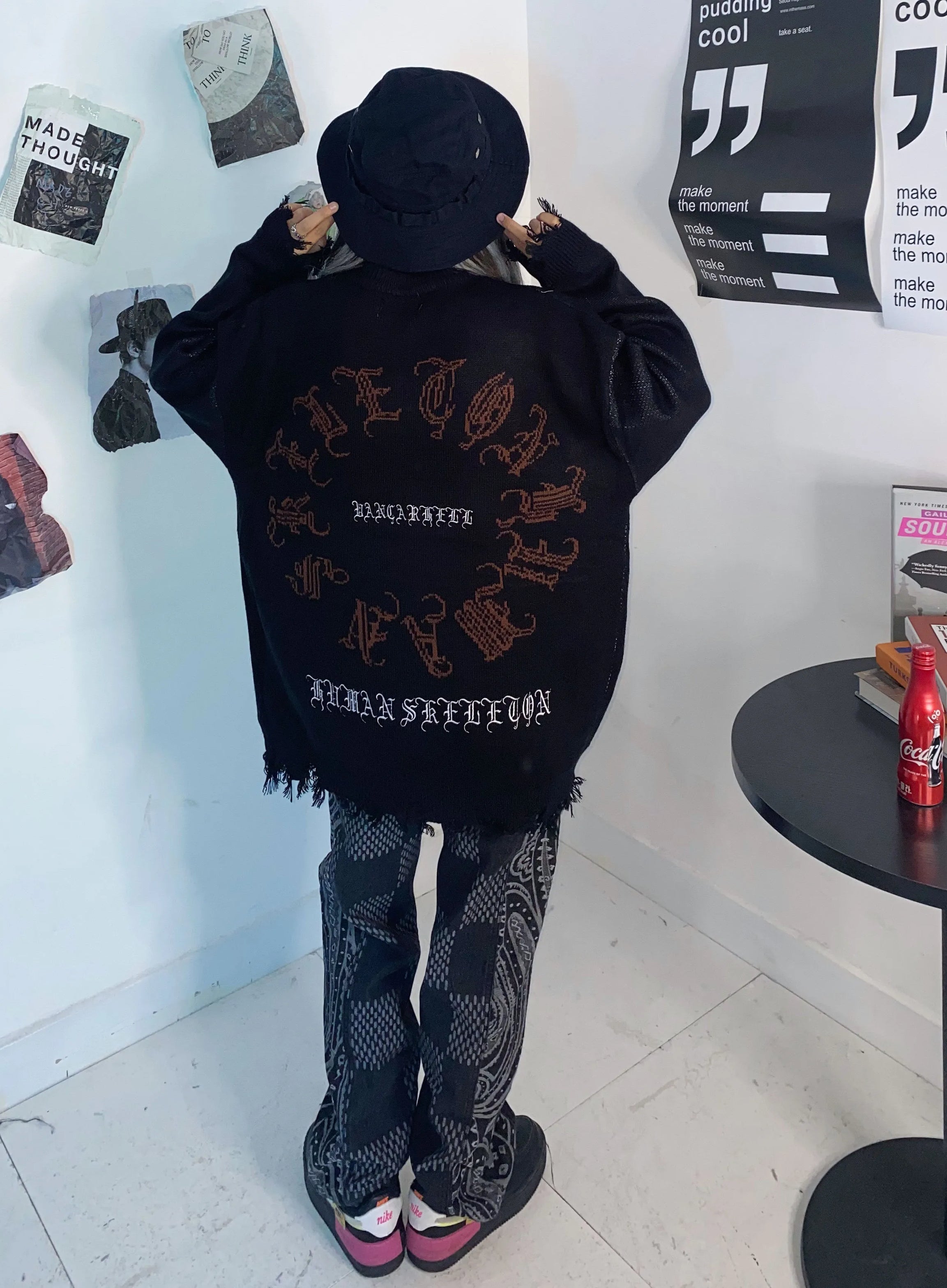 Gothic-Strickpullover „Dark Spine“