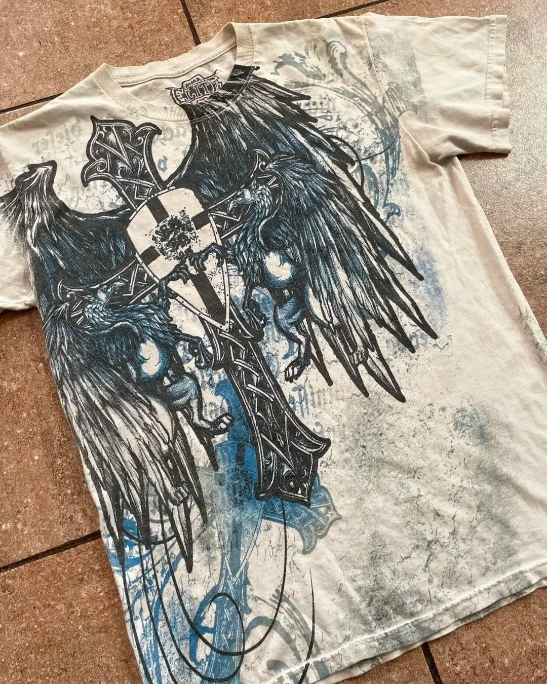 Winged Cross Grunge T-Shirt