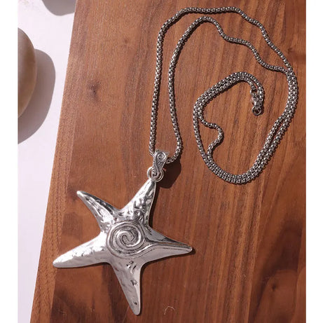Ocean Edge Starfish Necklace