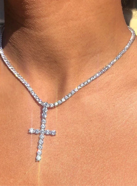 Regal Pearl Cross Choker