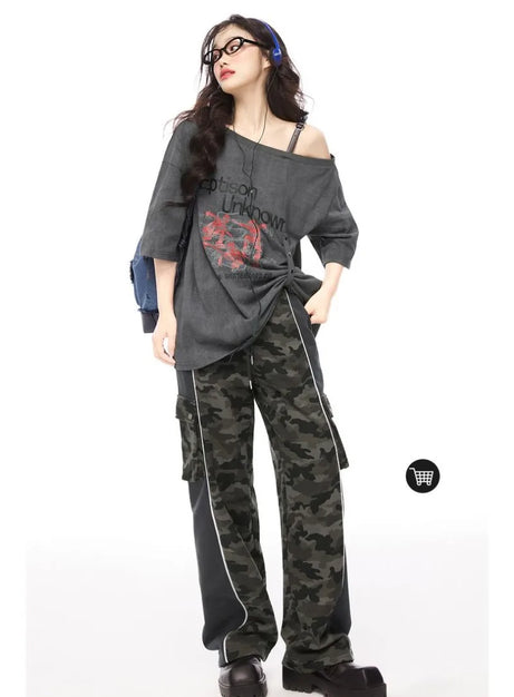 Schulterfreies Grunge-Grafik-T-Shirt