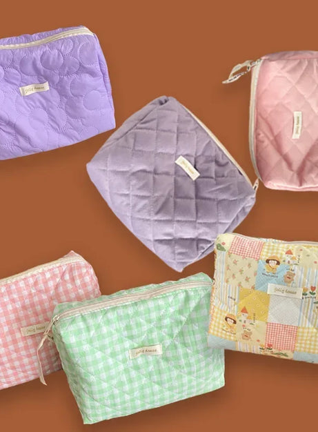 Weiche karierte Kosmetiktasche