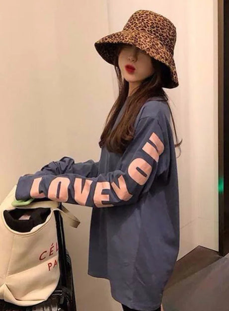 Übergroßes T-Shirt „Homework“ in Rosa