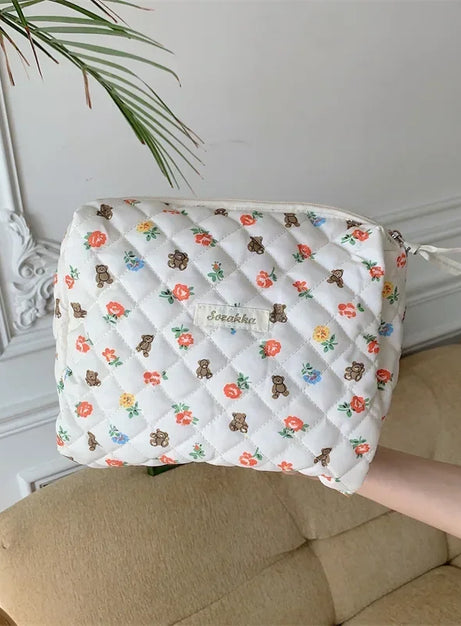 Weiche karierte Kosmetiktasche