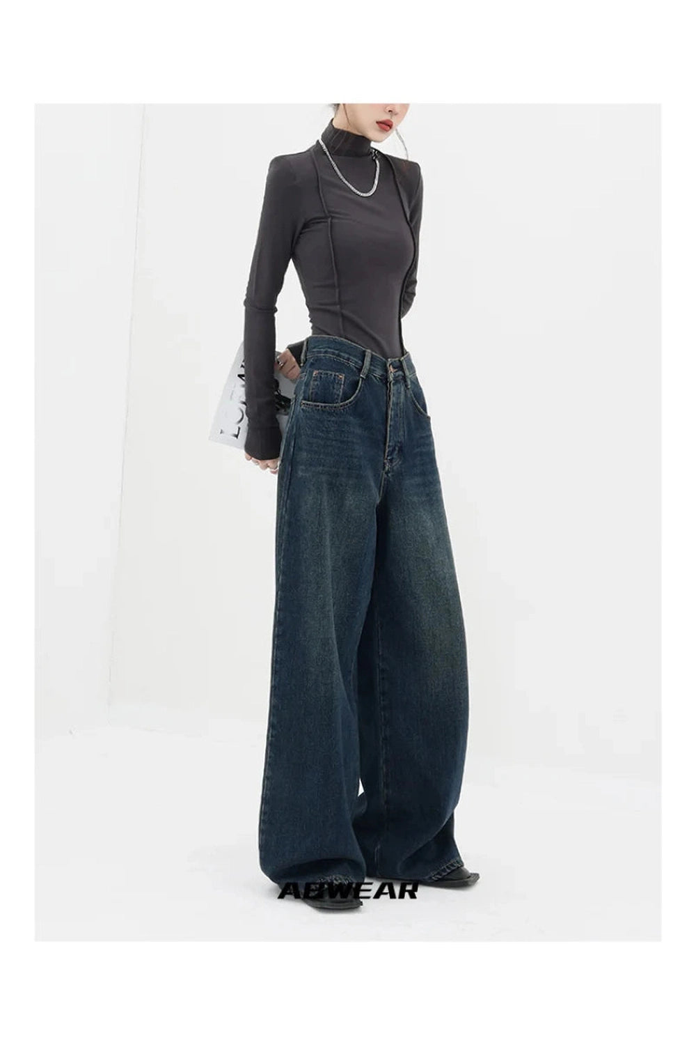 Oversized Dark Wash Wide-Leg Jeans