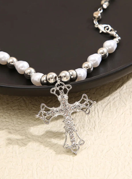 Regal Pearl Cross Choker