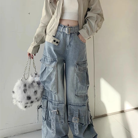 Cargo-Jeans mit extremen Taschen