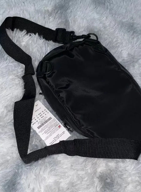 Midnight Star Schultertasche aus Nylon