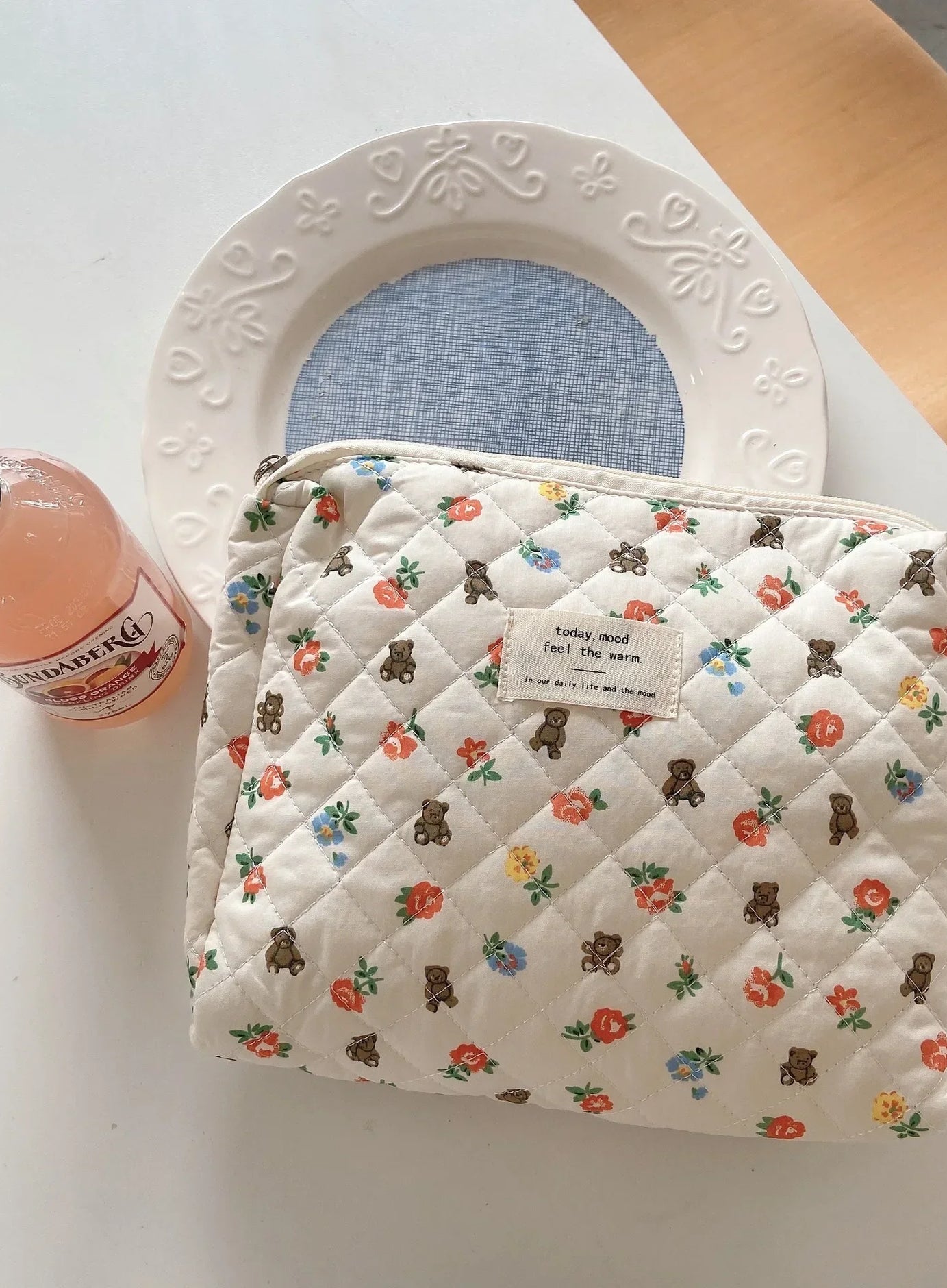 Weiche karierte Kosmetiktasche