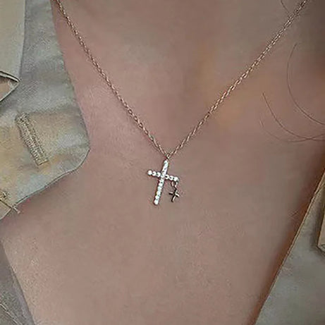 Regal Pearl Cross Choker