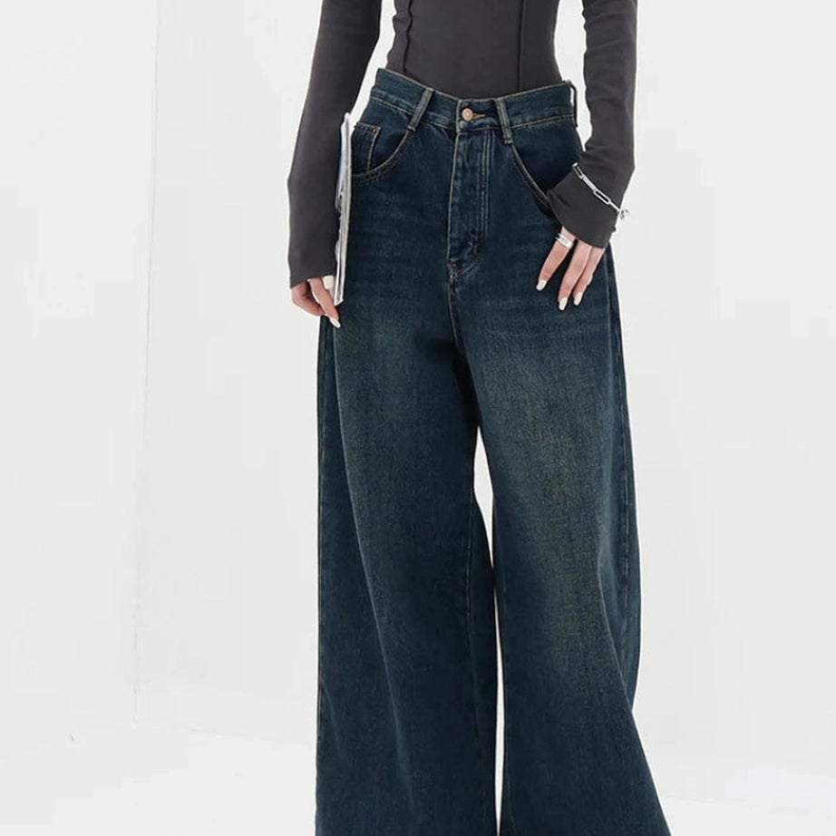 Oversized Dark Wash Wide-Leg Jeans