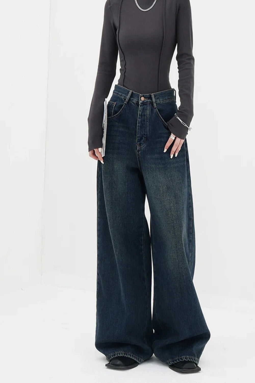 Oversized Dark Wash Wide-Leg Jeans