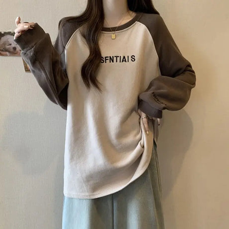 Two-Tone Raglan Oversized Sweatshirt