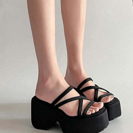Jungle Stride Strappy Sandals