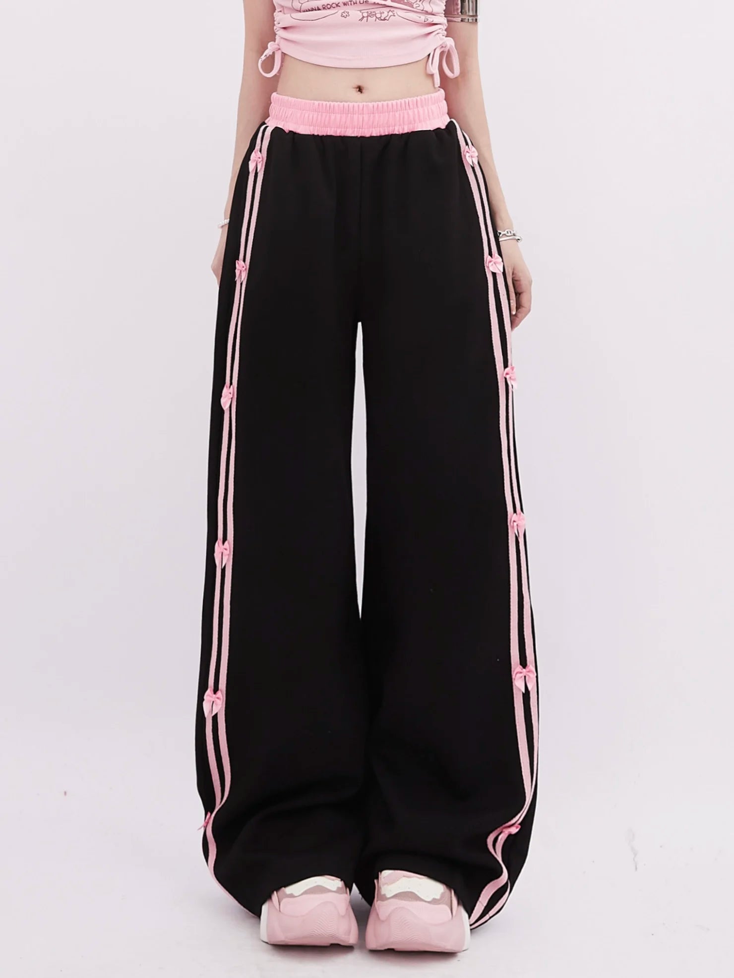 Pink-Trimmed Bow Accent Wide-Leg Pants