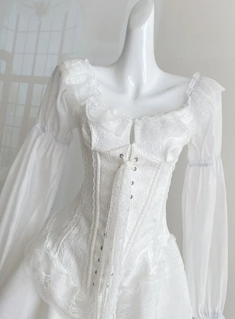 Viktoriansk romantisk spetskorsettklänning