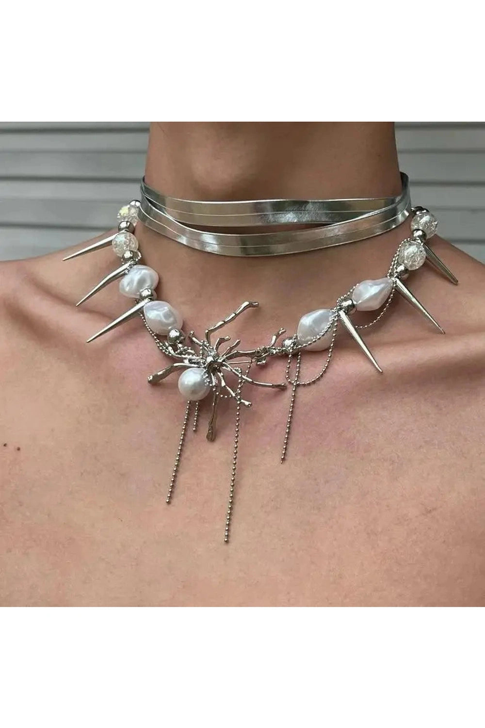 Y2k Spider Queen Pearl Spike Choker