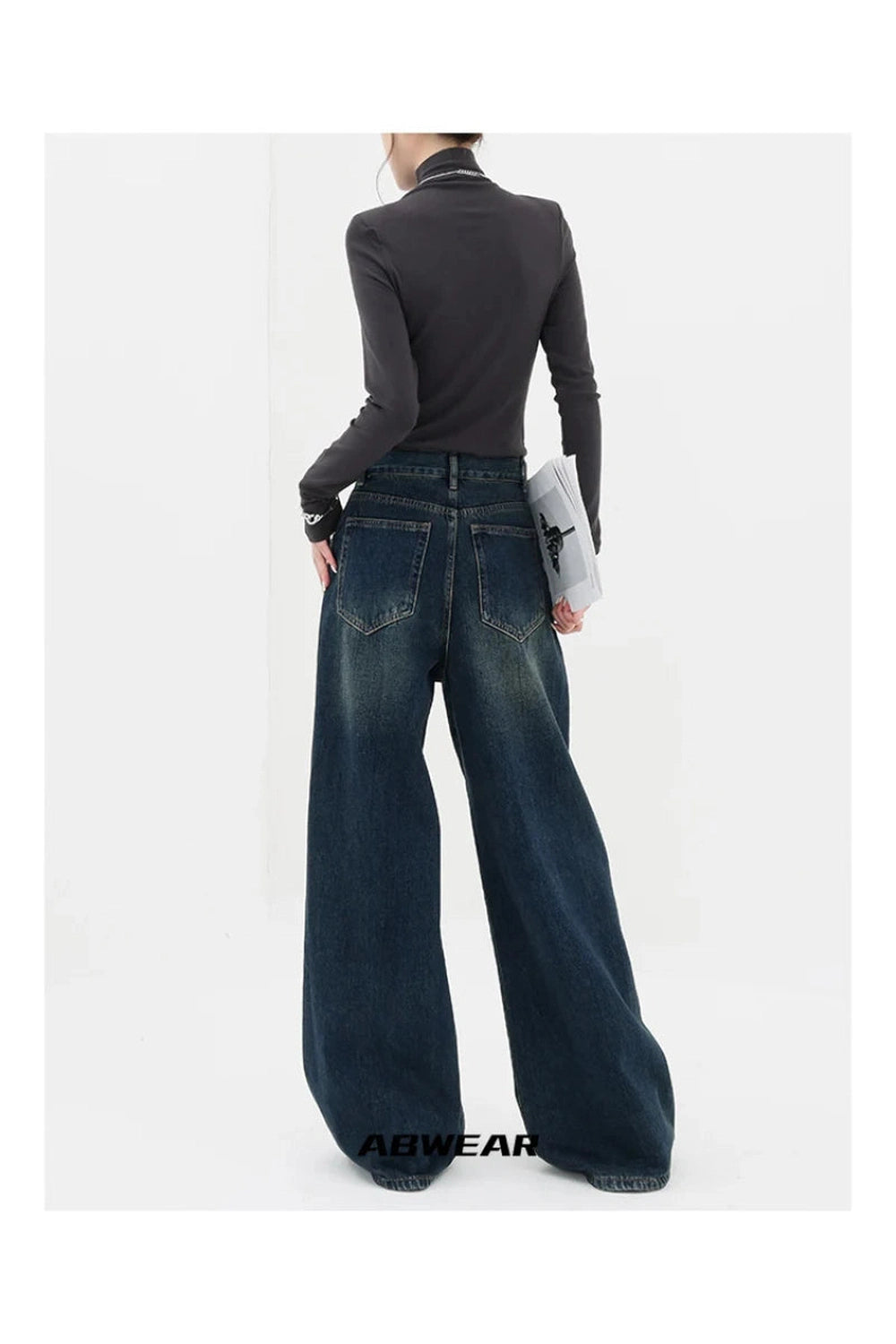 Oversized Dark Wash Wide-Leg Jeans