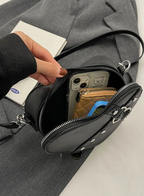 Punk Love Nitad Axelväska