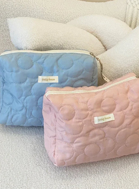 Weiche karierte Kosmetiktasche