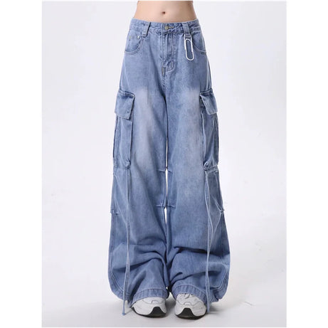 Cargo-Jeans mit extrem weitem Bein