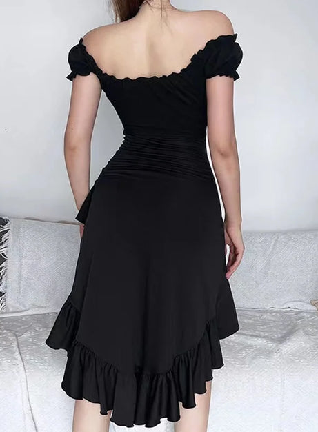 Mitternachtsblaues Kaskadenkleid mit Rüschen