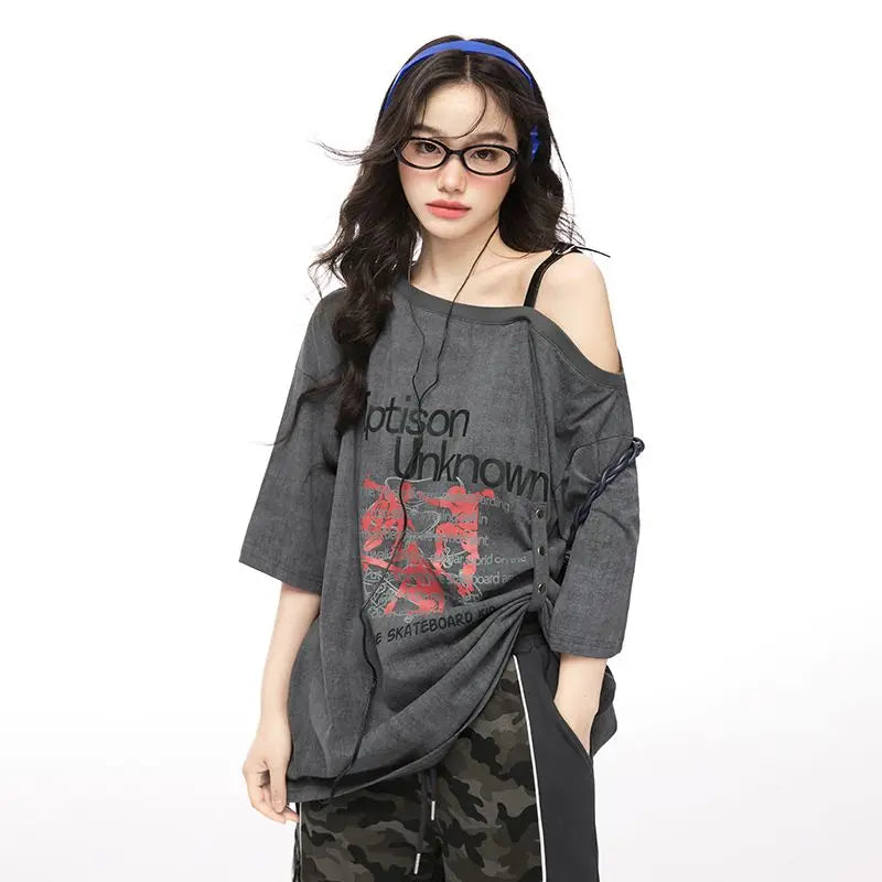 Off-Shoulder Grunge Graphic T-Shirt