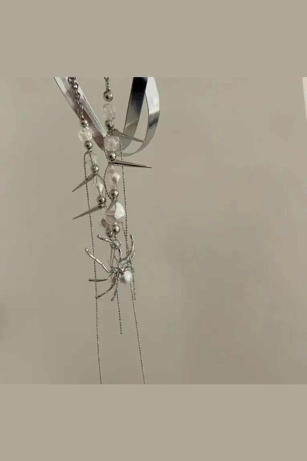 Y2k Spider Queen Pearl Spike Choker