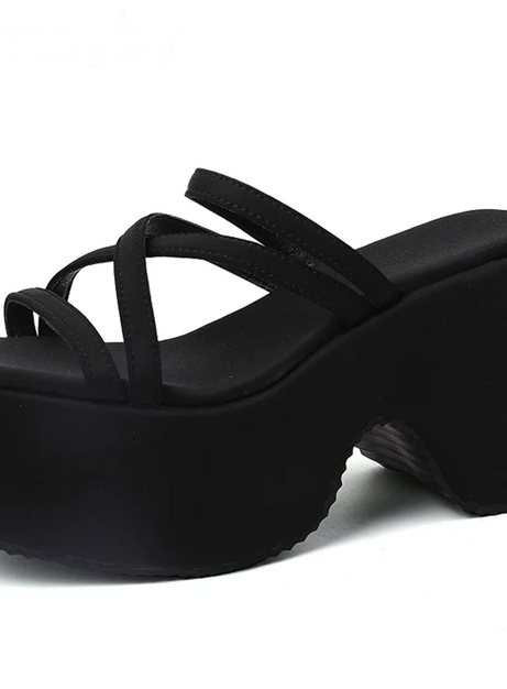 Jungle Stride Strappy Sandals