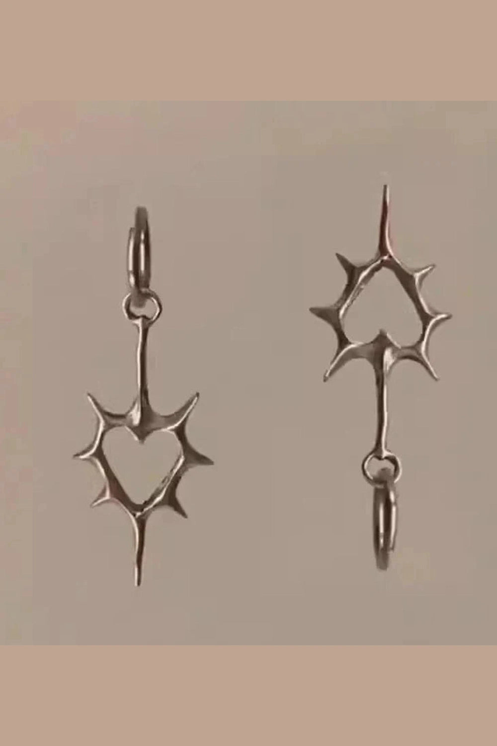 Y2k Enchanted Heart Silver Drop Earrings