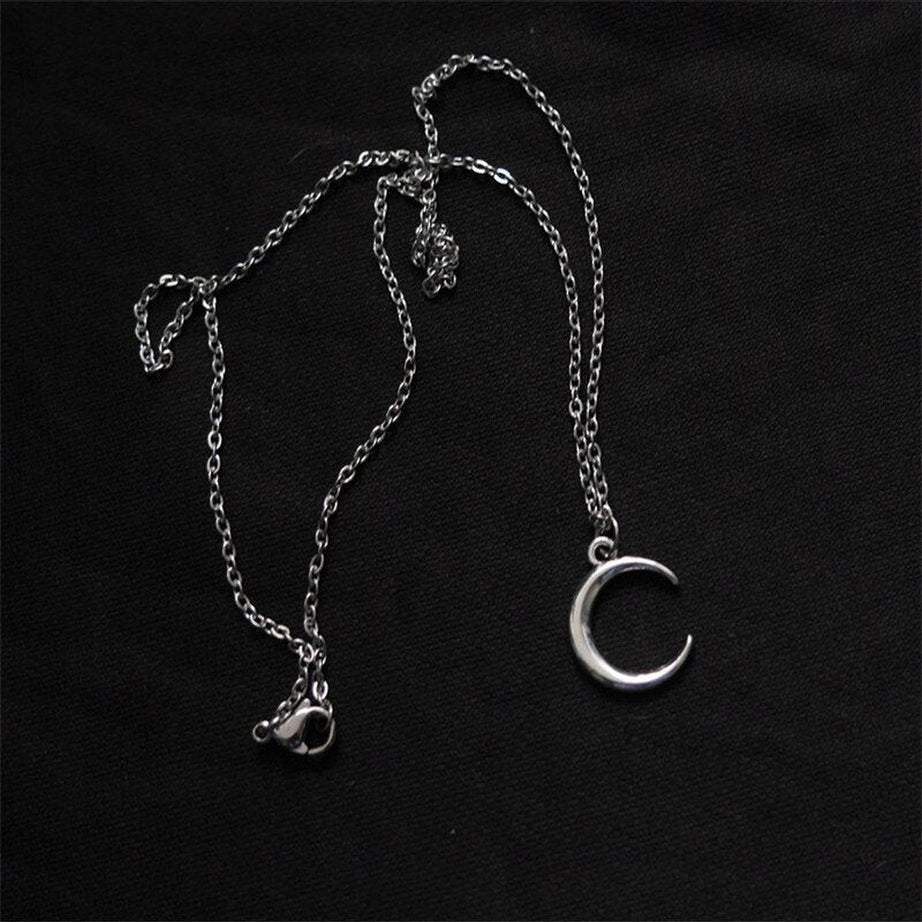 Y2k Grunge Aesthetic Moon Necklace