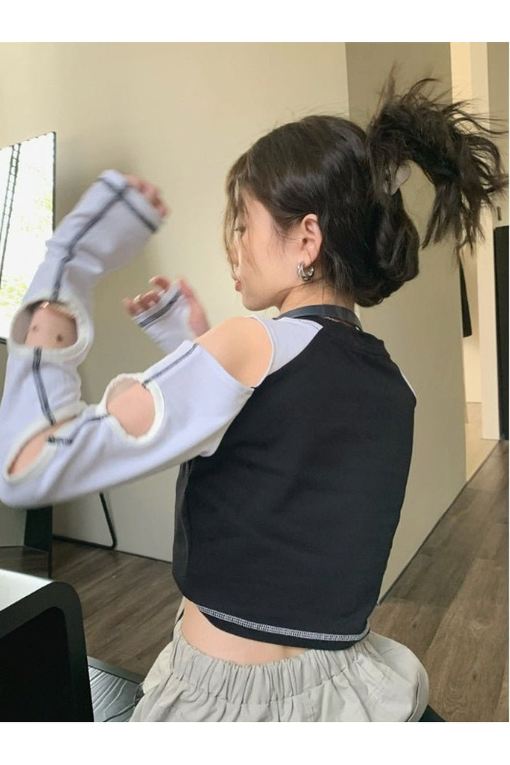 Y2k Hollow Out Long Sleeve Crop Top