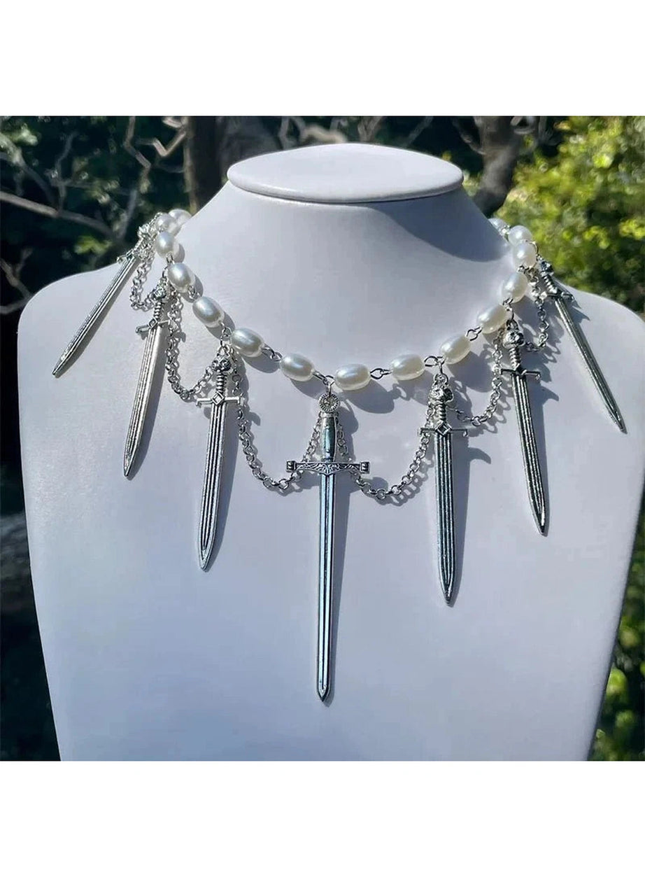 Y2k Knight’s Valor Pearl Choker