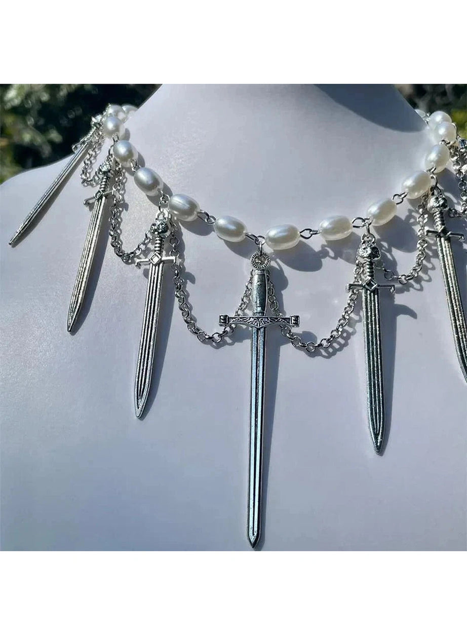 Y2k Knight’s Valor Pearl Choker