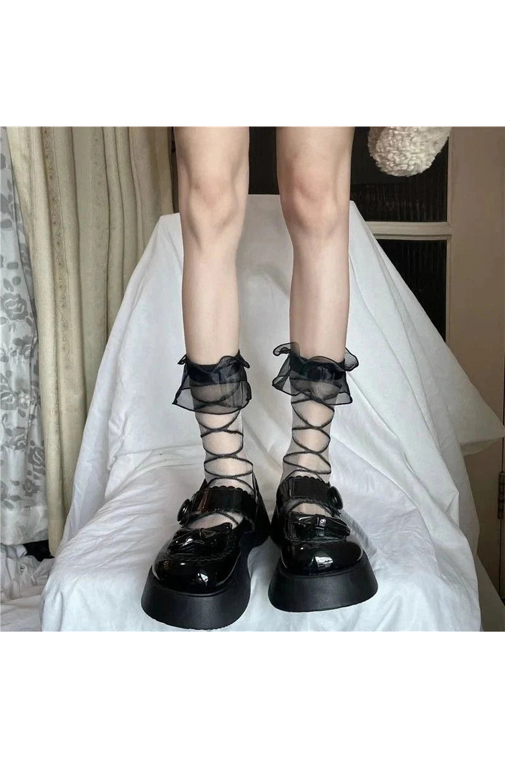 Y2k Low Tube Lace Dots Socks