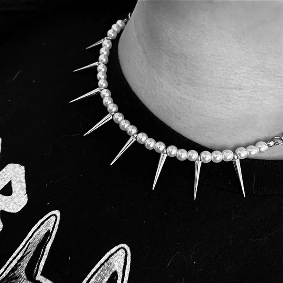 Y2k Pearl Spike Necklace