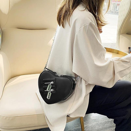 Punk Heart Blade Zipper Chain Bag - Bags