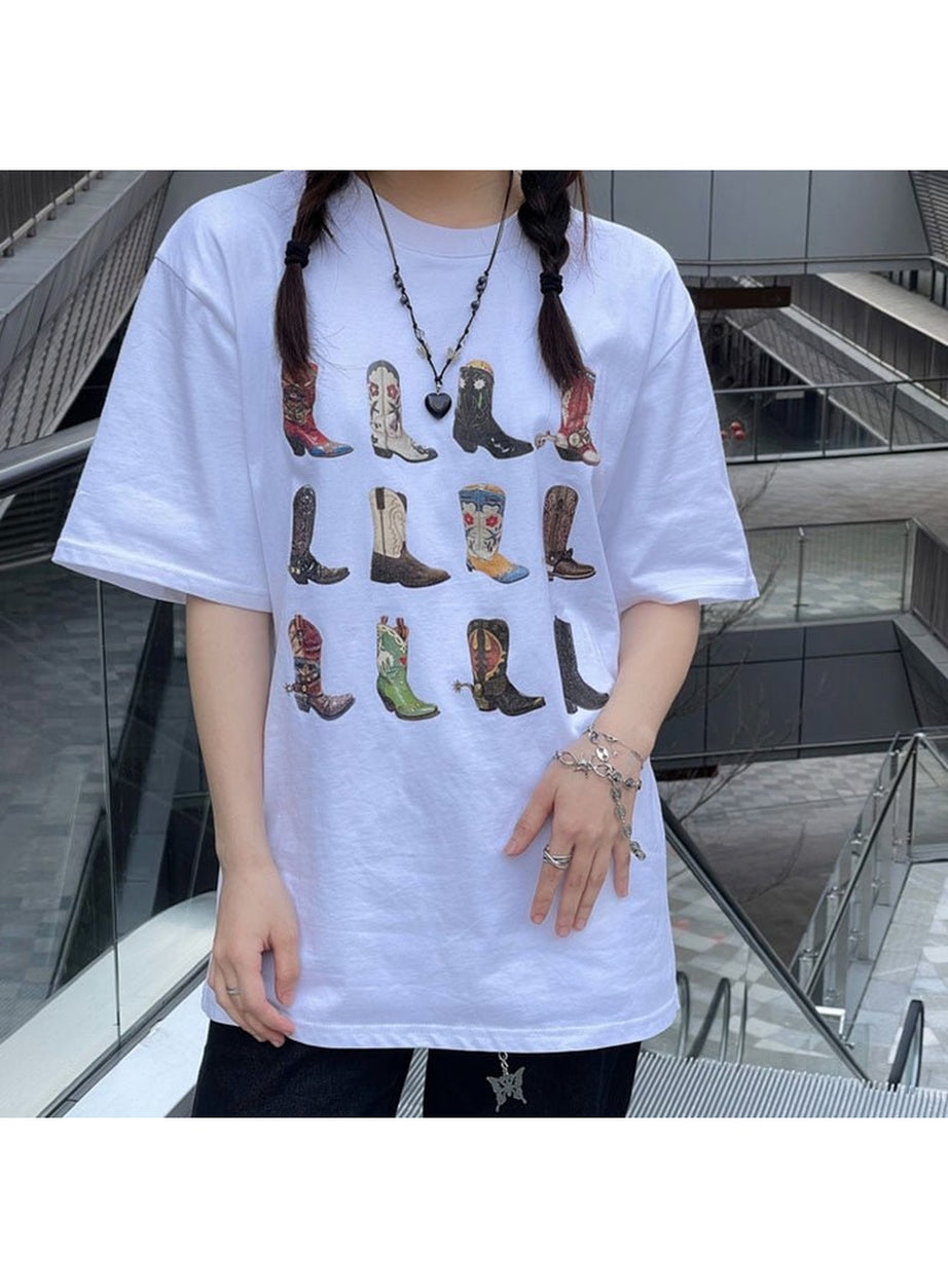 Y2k T-shirt with boots print
