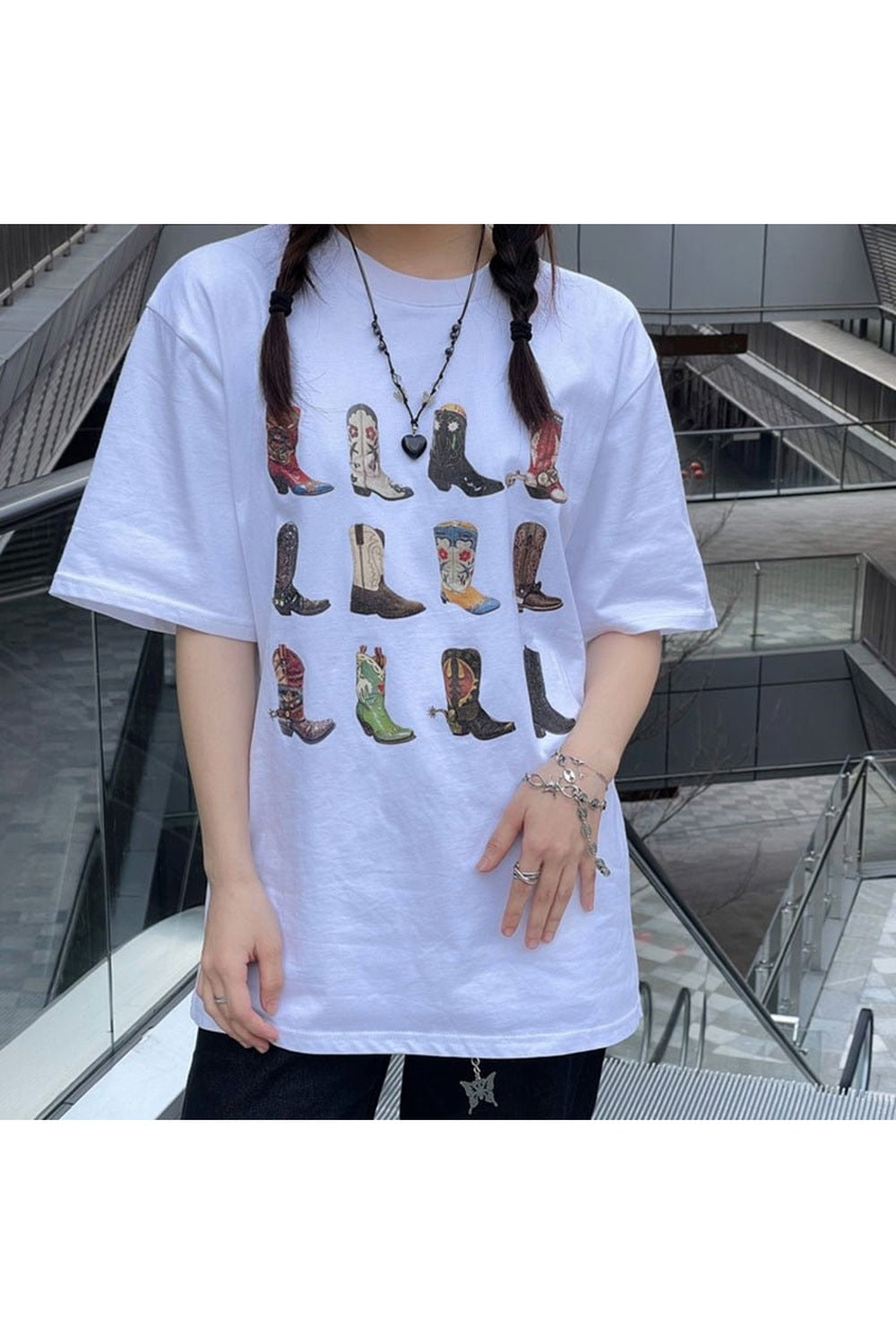 Y2k T-shirt with boots print