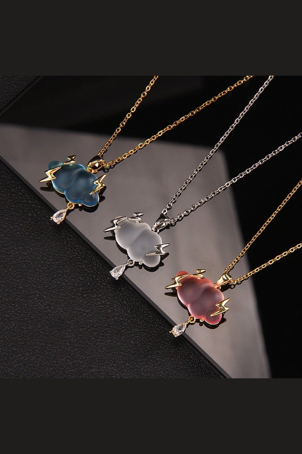 Y2k Three Point Raindrop Necklace