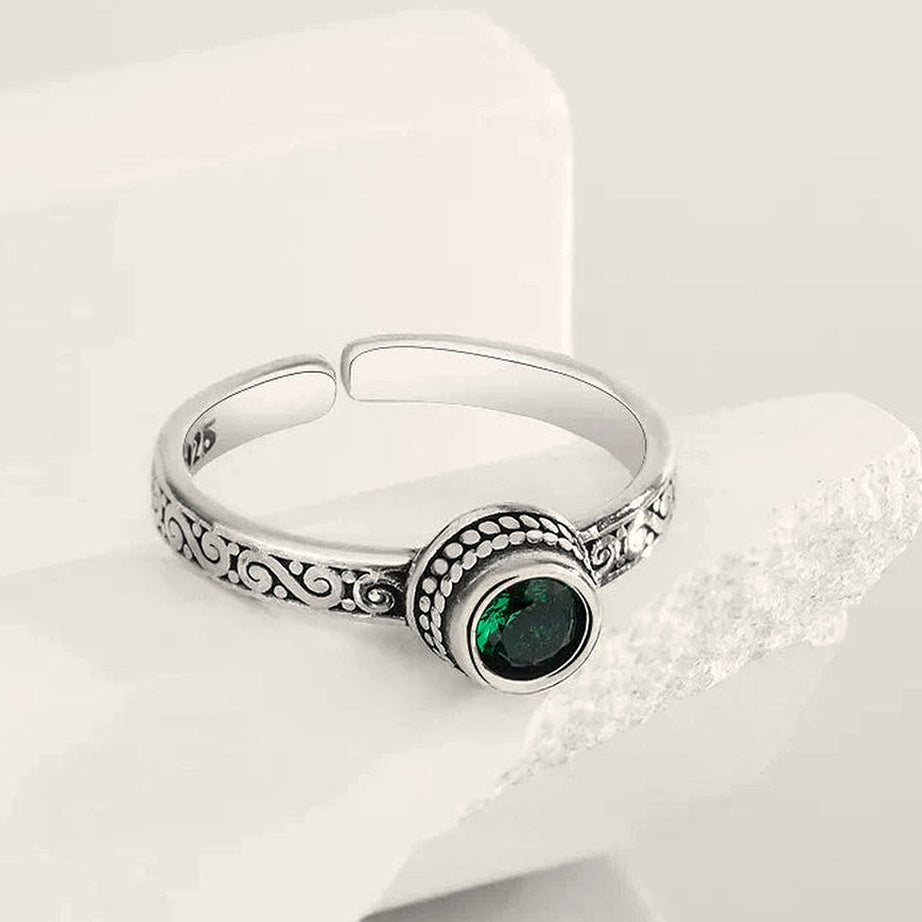 Y2k Vintage Celtic-Inspired Emerald Open Ring